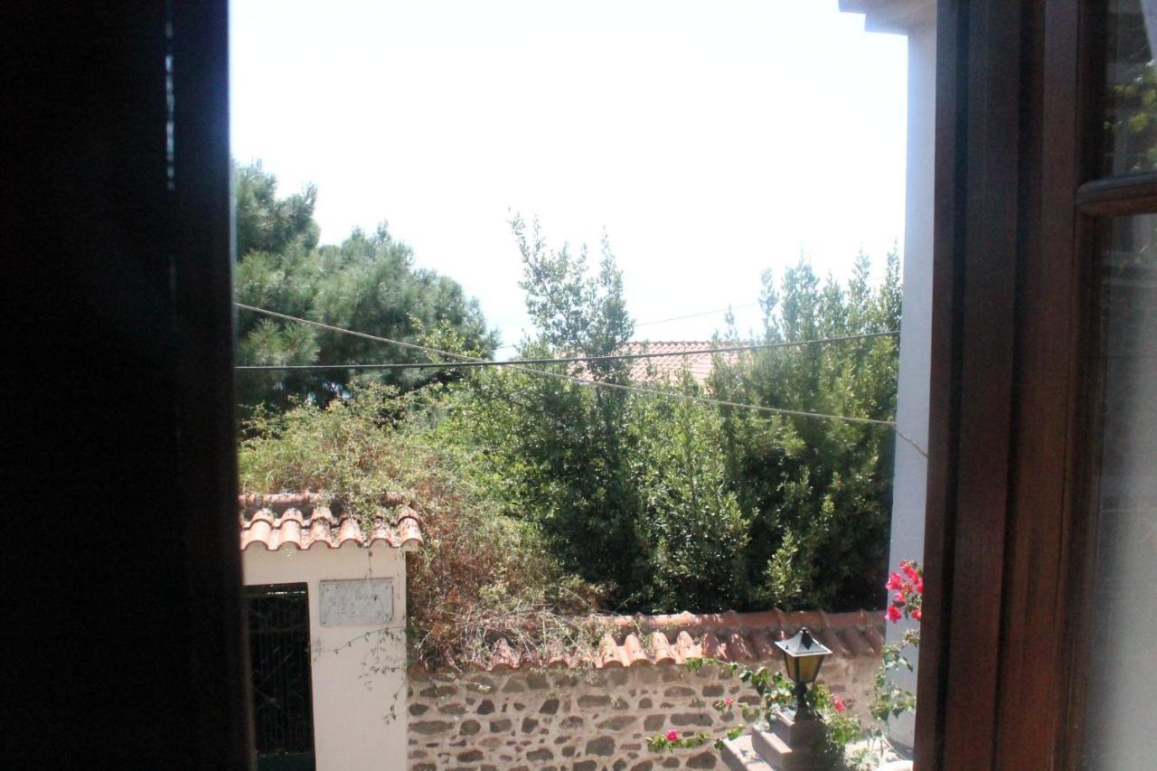 Μαχη Ενοικιαζόμενα Δωμάτια Мітімна Екстер'єр фото