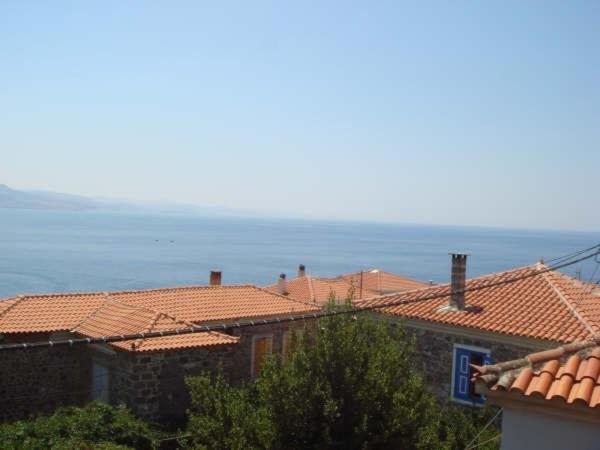 Μαχη Ενοικιαζόμενα Δωμάτια Мітімна Екстер'єр фото