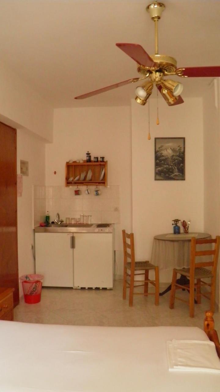 Μαχη Ενοικιαζόμενα Δωμάτια Мітімна Екстер'єр фото