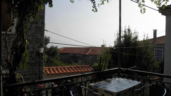 Μαχη Ενοικιαζόμενα Δωμάτια Мітімна Екстер'єр фото